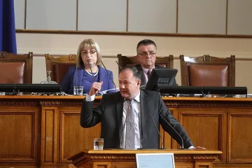 Скандал с ордена на Вартоломей (ОБЗОР)