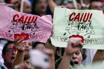 Правителството в Лисабон падна след само 11 дни