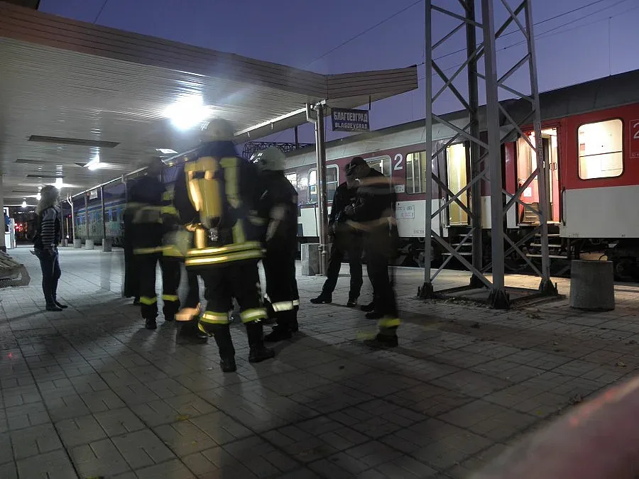 Дим спря бързия влак София – Кулата