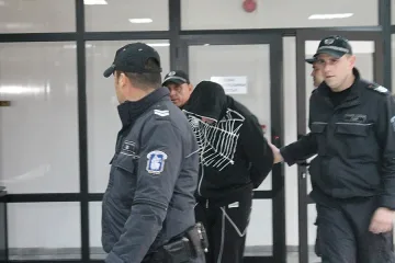 Ембака остава в ареста