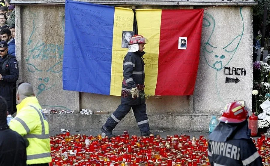 49 са жертвите на пожара в нощния клуб в Букурещ