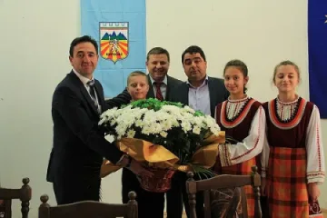 Кметът на Кирково положи клетва и получи символичния ключ на общината 