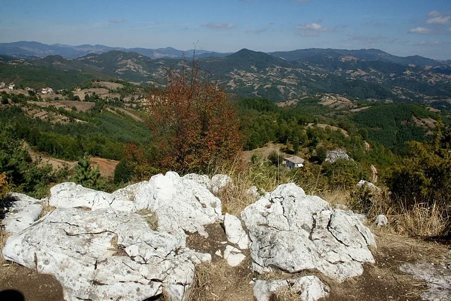 Скалните храмове край Златоград