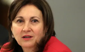 Бъчварова свиква Съвета за социално партньорство
