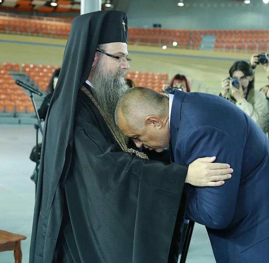 Бойко: Милея за колегите в МВР (ОБЗОР)