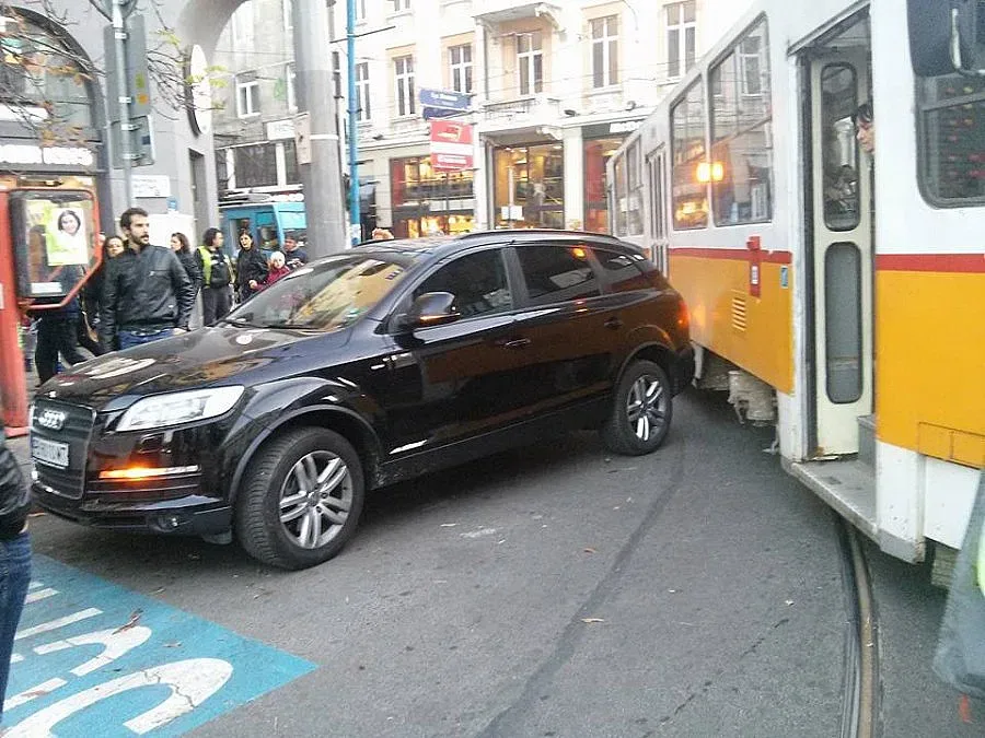 Пловдивчанин спря трамваите на София (СНИМКА)