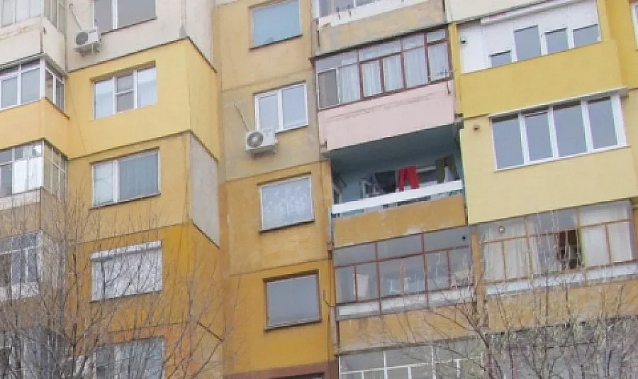 Забраняват остъклените балкони