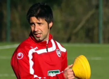 Слънчево е, кефи се Груев