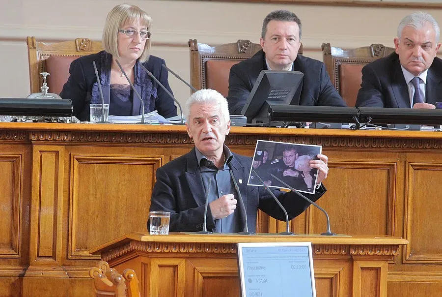 Волен се цани за лектор в НАТФИЗ