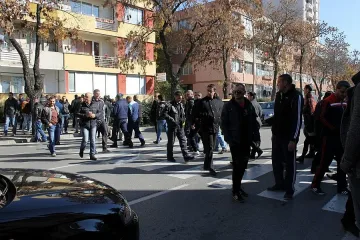 Полицейски флашмоб спря колите пред ОД МВР – Благоевград