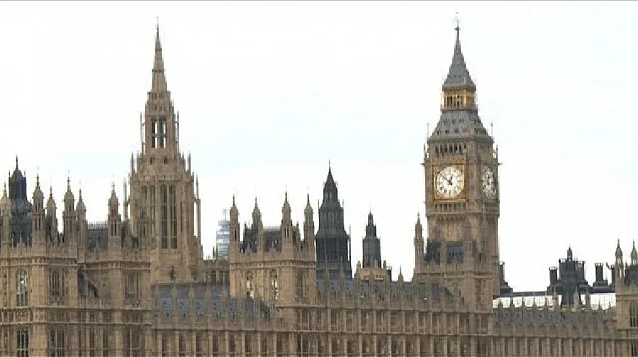 Великобритания изтегля туристите си от Шарм ел Шейх