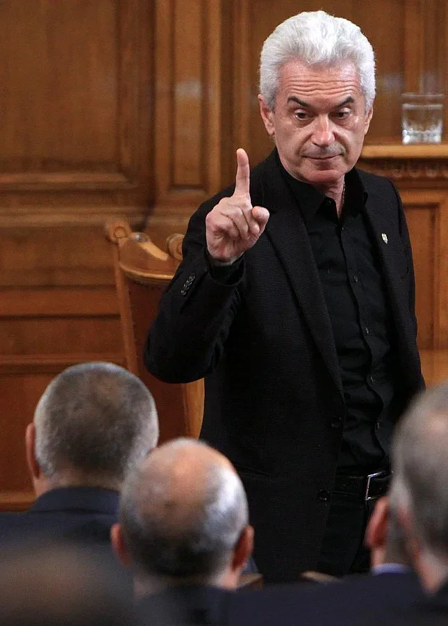 Волен: Да ме задържат в парламента, ако искат