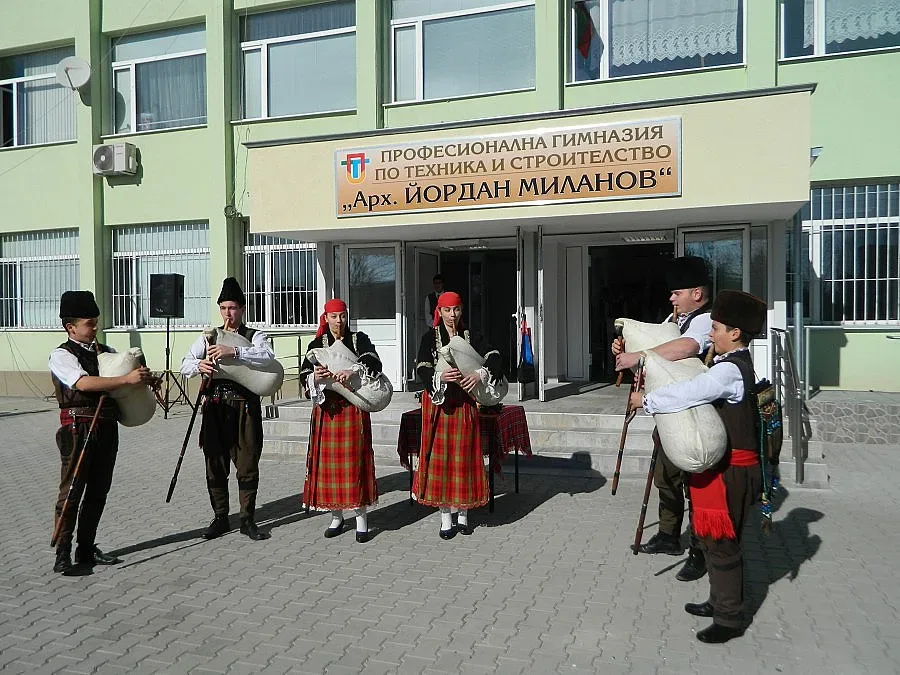 Пернишка гимназия за пример в Европа