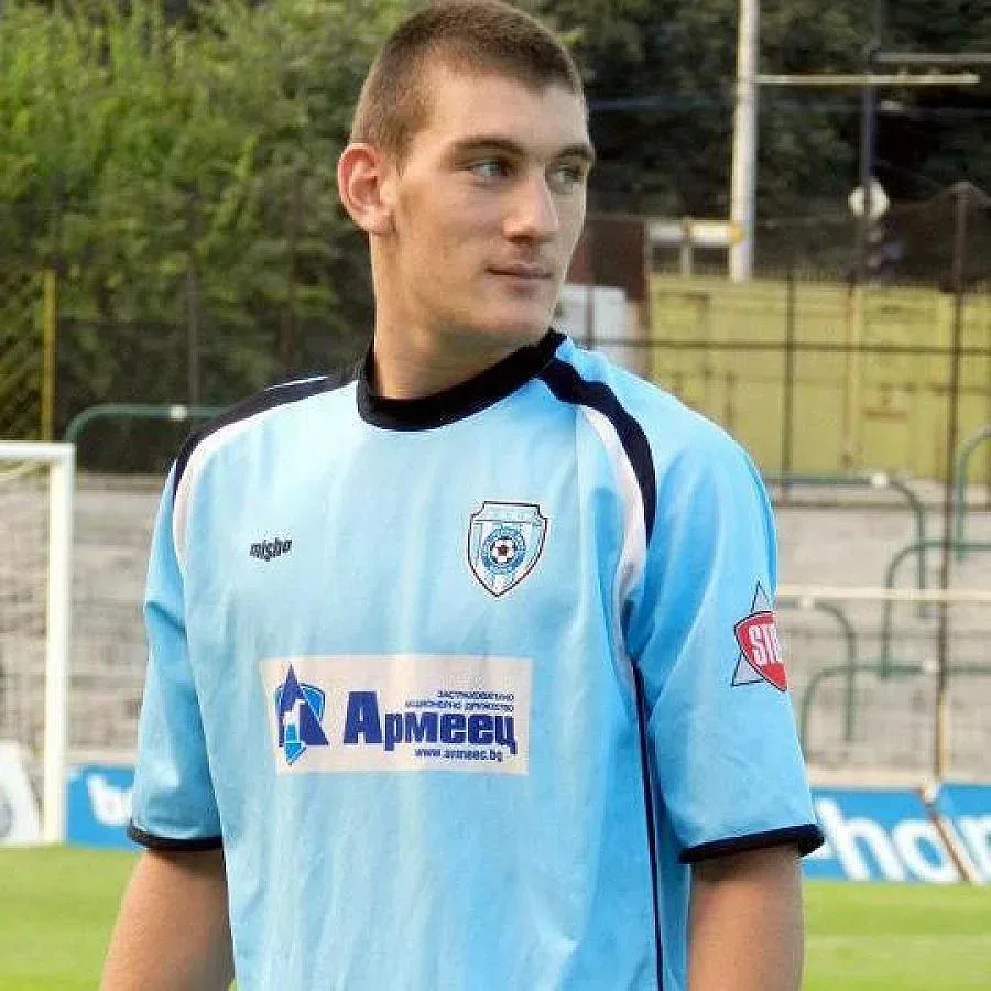 Искам един ден да пазя на "Милан"