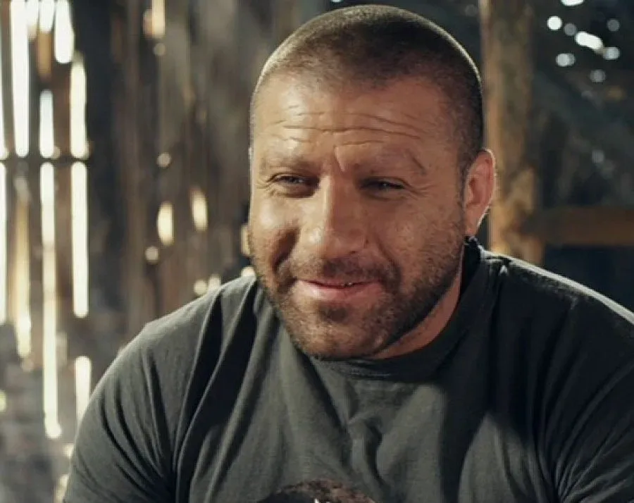 Сълзи и лагери във "Фермата"