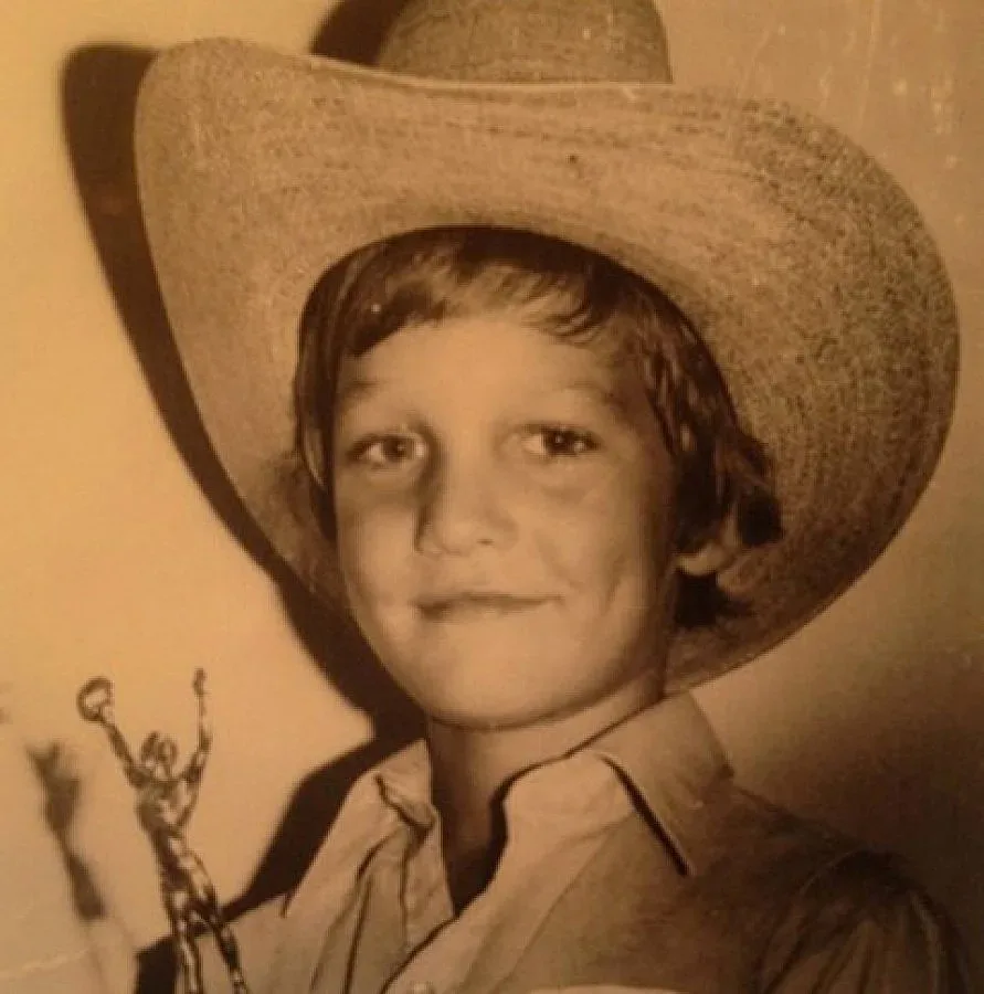 Загадката: Кой е този каубой?