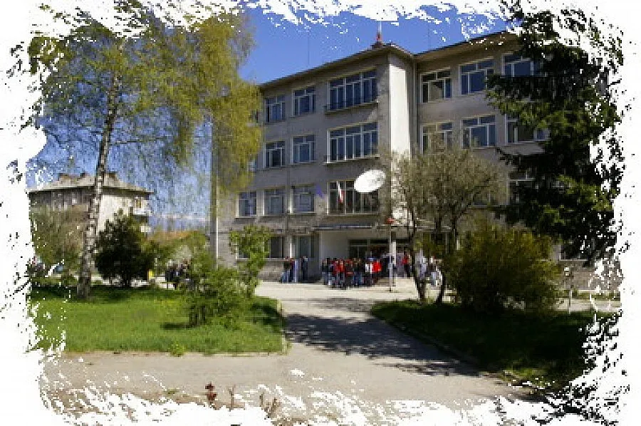 „Цветът на надеждата " вместо звънец в гимназия в Банско