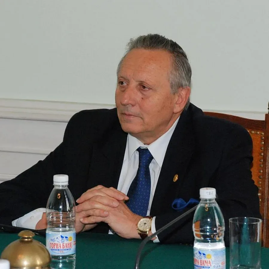 Акад. Воденичаров: Не отива на учени да протестират по улиците