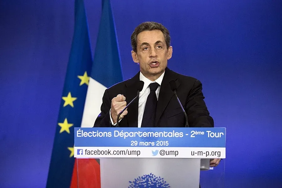 Замесиха Саркози в трафик на кокаин