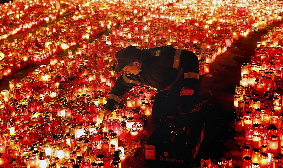 Румъния затваря неизрядни клубове