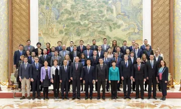 ГЕРБ на срещата с млади политически лидери в Пекин