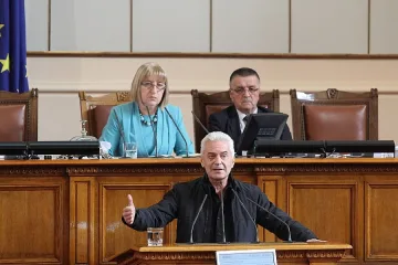 Комисията "Сидеров" заседава днес