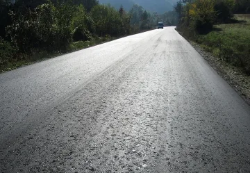 С подпорна стена укрепиха път за Гърция