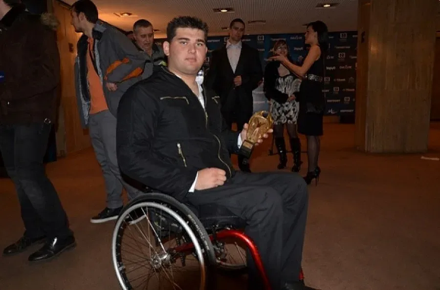 Световна титла за Ружди Ружди