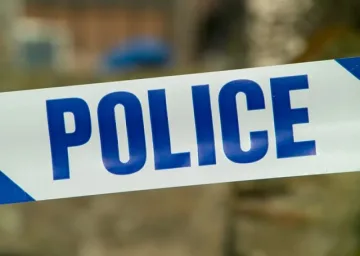 Арестуваха българин в Гърция, изнасилвал детето си