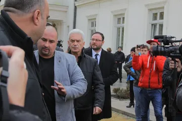 Свалят бронята на Волен (ОБЗОР)
