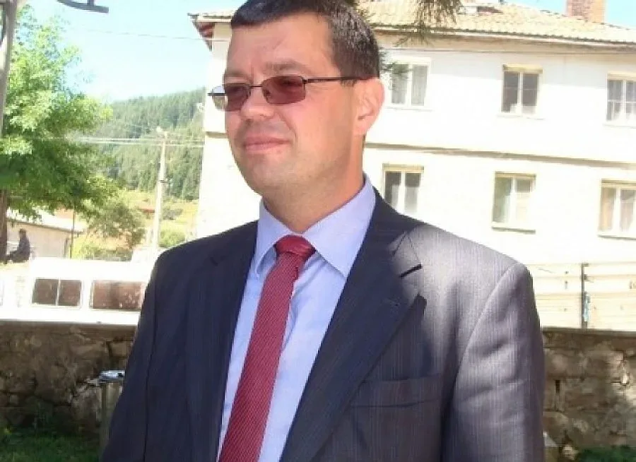 Втори кандидат се отказа от балотаж в Девин