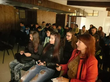 Ученици дискутираха трафика на хора в Благоевград