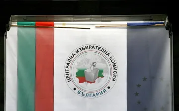 Мусорлиева: Ще поискам от президента мандата на Томов