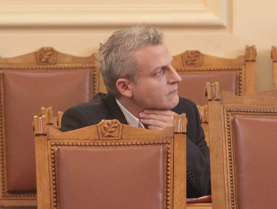 Москов: Не се съмнявайте в психическата изрядност на Сидеров