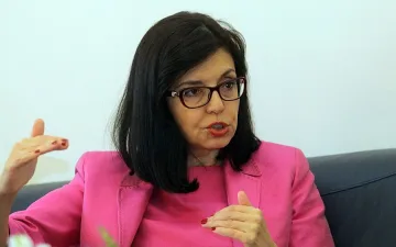 Кунева: Поведението на Сидеров не прави чест 
