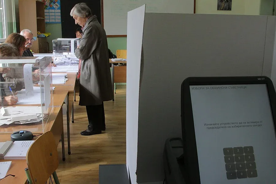 Междинни данни: 71.96% искат електронно гласуване, 28.04% не