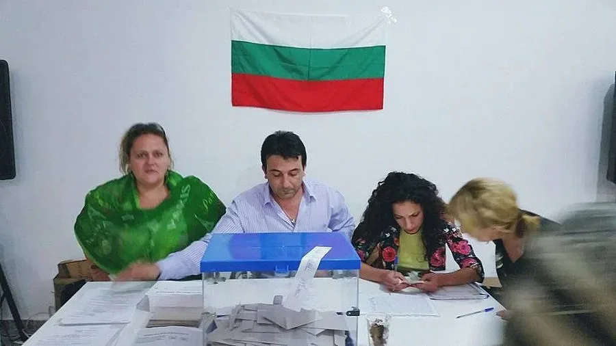 Сънародниците ни в чужбина казаха "да" на референдума