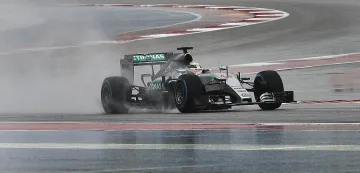 Люис Хамилтън спечели Формула 1