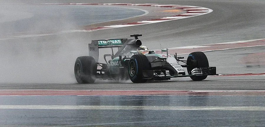 Люис Хамилтън спечели Формула 1