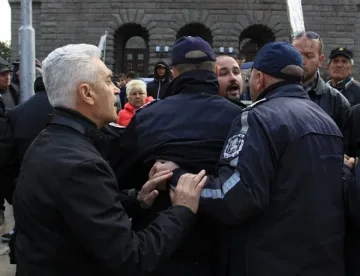 Волен отново опитва да нахлуе в НАТФИЗ