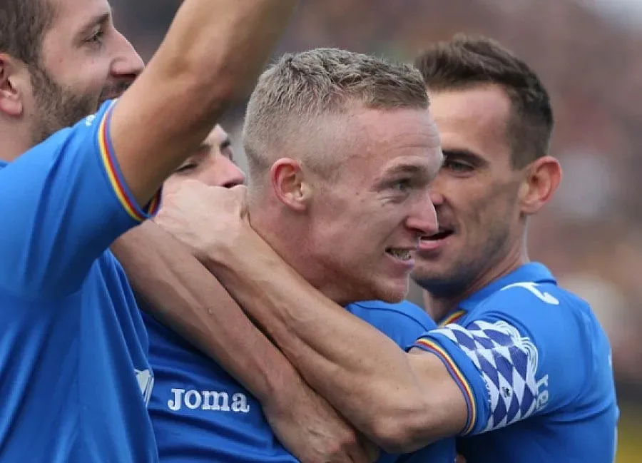 "Левски" търси нов Прохазка