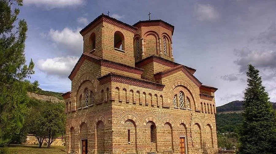 Димитровден в църквата на Асен и Петър