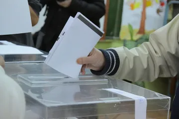 85% от гласуващите участват в референдума