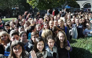 Километрична опашка за среща с  Конрад в Хасково