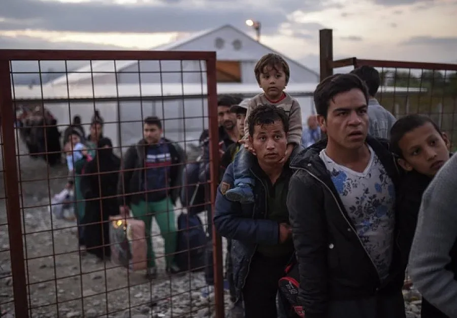 И Словения вдига ограда по границата