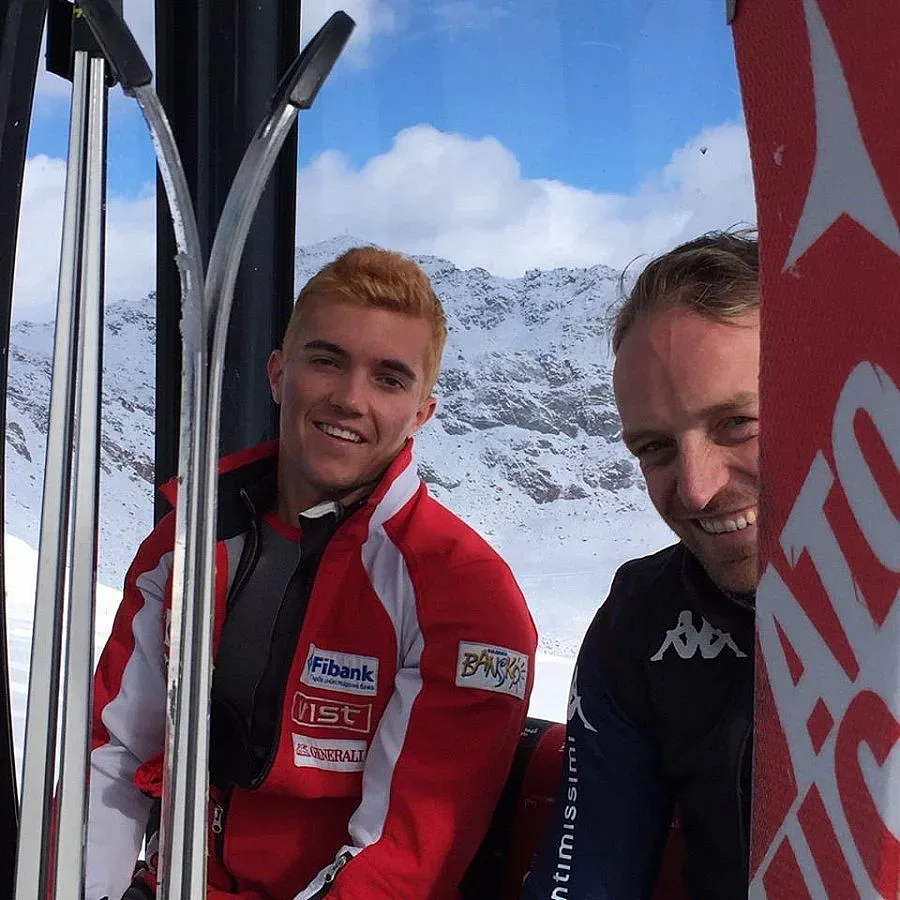 Алберт блондин  за първия старт 