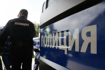 Задържаха автобус с 26 нелегални мигранти край Стара Загора