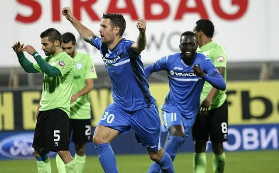 "Левски" потопи "Морето"