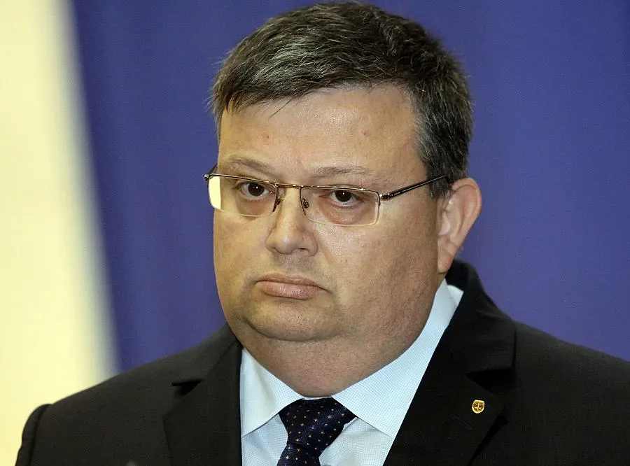 Главният прокурор поиска още два имунитета