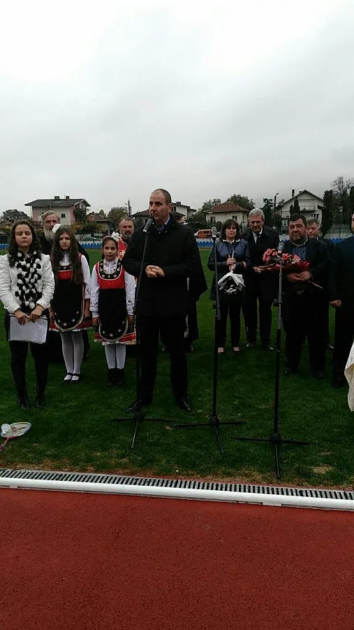 Цветанов присъства на откриването на спортен комплекс в Долна баня